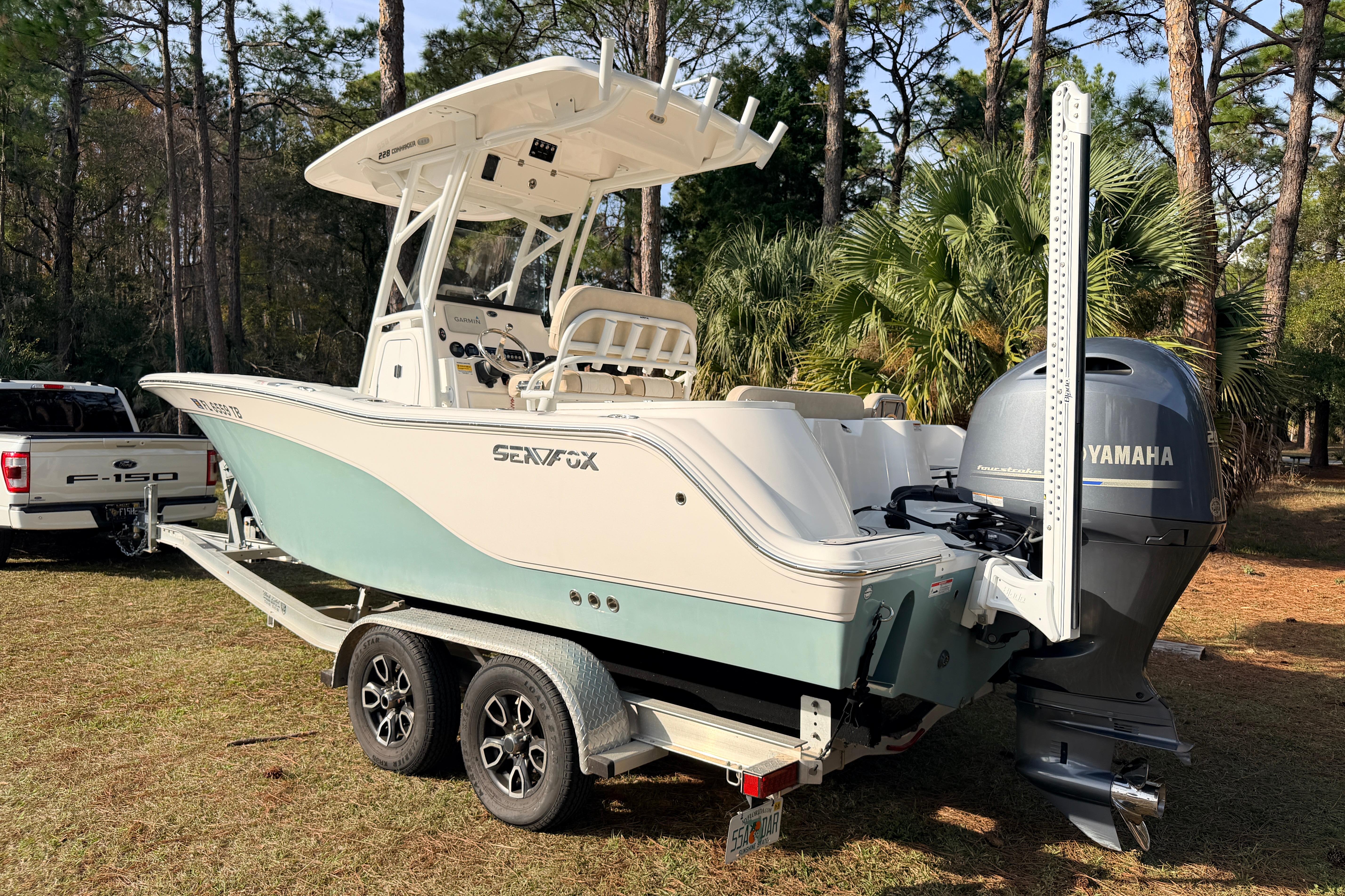 Sea Fox 228 Commander