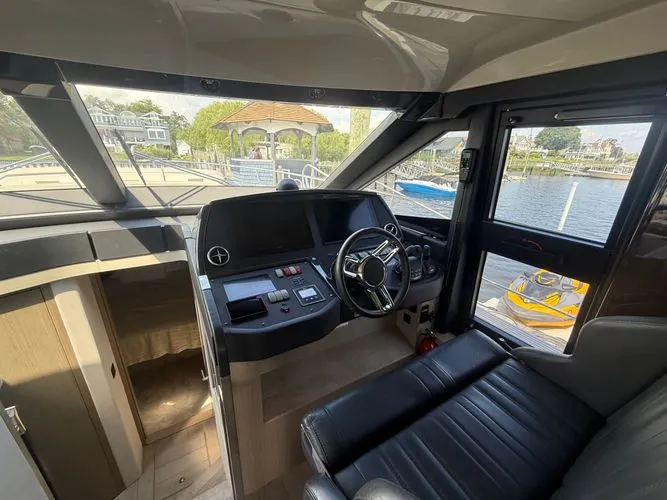 Emerald Yacht Photos Pics 2023 Absolute 50 Fly - Image 12