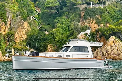 2007 Menorquin 145 Flybridge