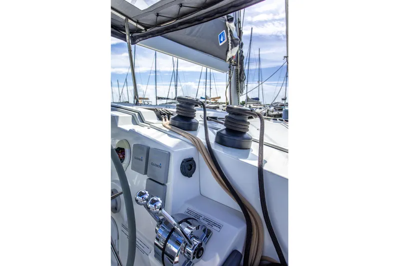 Bodhi Quest Yacht Photos Pics Helm of 2023 Fountaine Pajot Isla 40 catamaran with winches and controls.