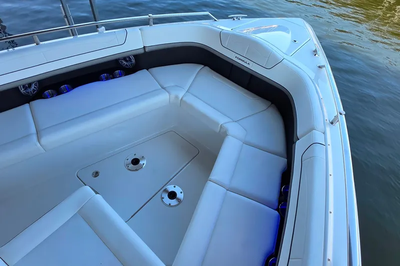  Yacht Photos Pics 2026 Formula 350 Crossover Bowrider I/O with spacious seating and sleek design on water.