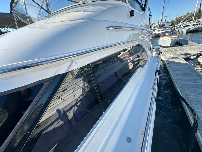 4 Frogs Yacht Photos Pics 