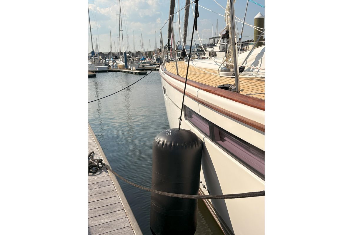 2012 Jeanneau 58 
