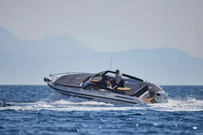 2022 Parker 780 Escape