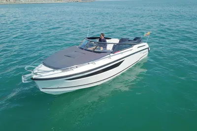 2022 Parker 780 Escape