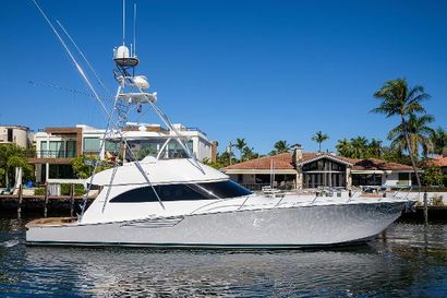 2017 66' Viking-Convertible Palm Beach, FL, US