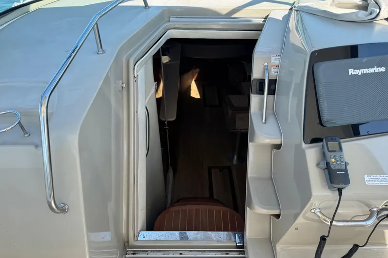  Yacht Photos Pics Entrance to cabin of 2010 Sea Ray 370 Sundancer with Raymarine equipment.