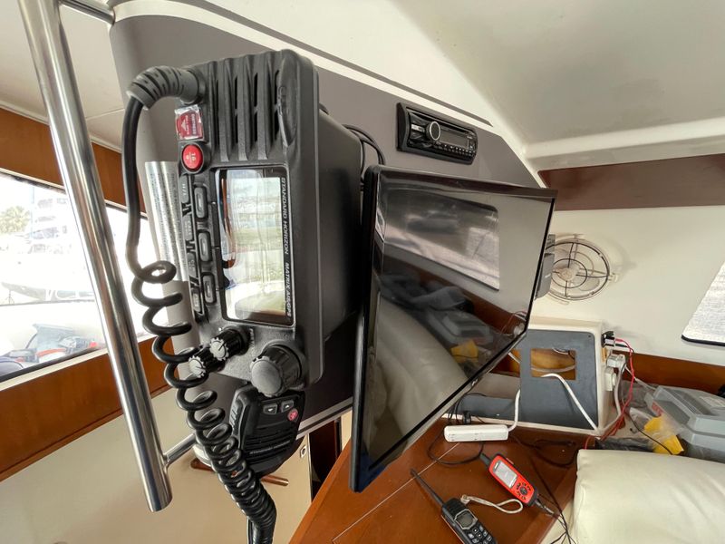2002 Fountaine Pajot Belize 43