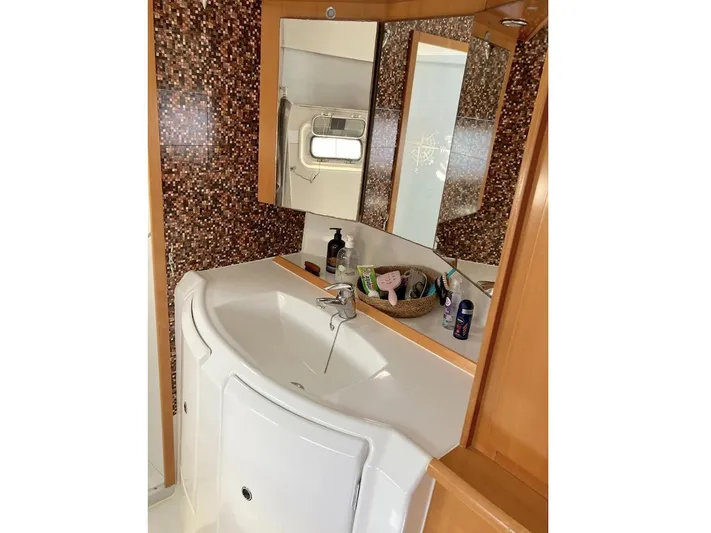 Kirlana Yacht Photos Pics 