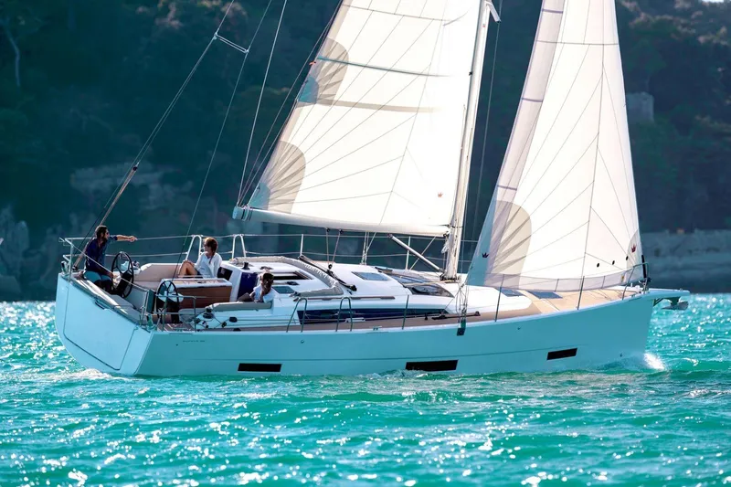Gem Yacht Photos Pics 
