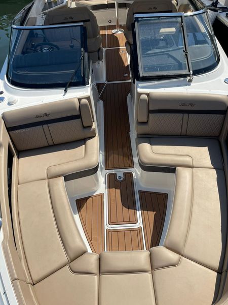 2017 Sea Ray 310 SLX