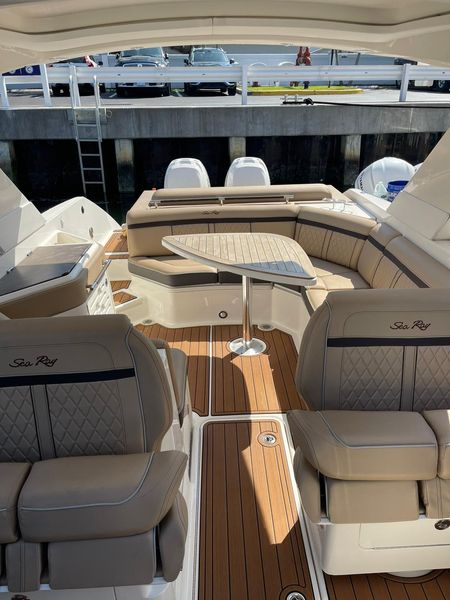 2017 Sea Ray 310 SLX