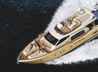 2006 Ferretti Yachts Altura 690