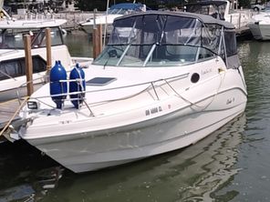 1999 Rinker 242