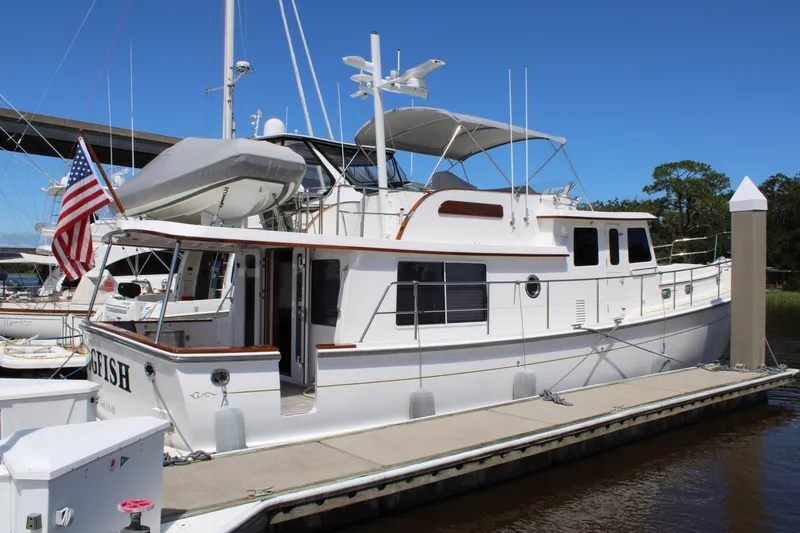 Dogfish Yacht Photos Pics 