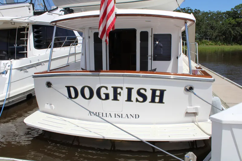 Dogfish Yacht Photos Pics 