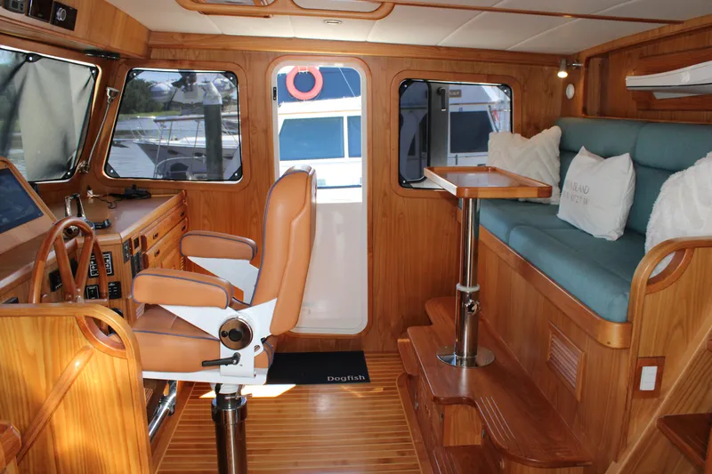 Dogfish Yacht Photos Pics 