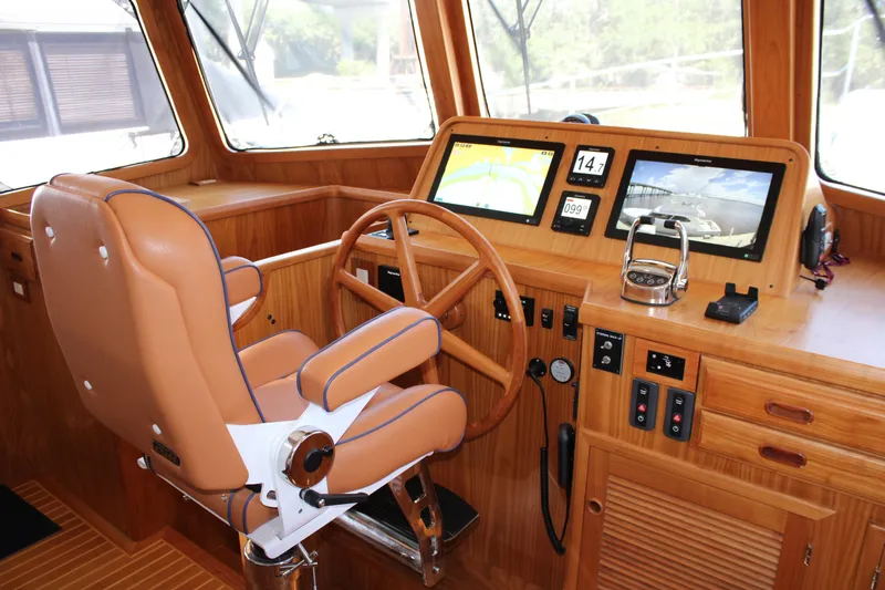 Dogfish Yacht Photos Pics 