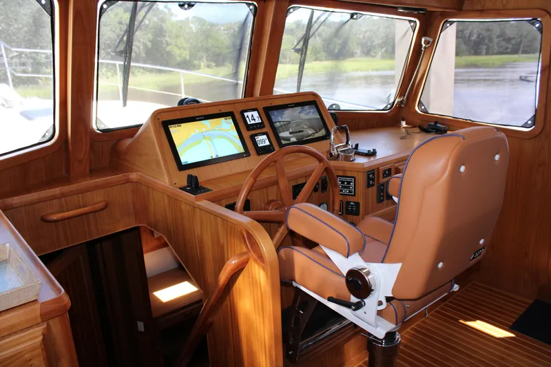 Dogfish Yacht Photos Pics 