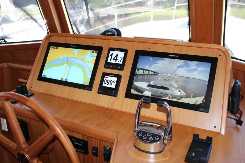 Dogfish Yacht Photos Pics 