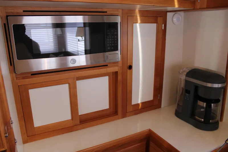 Dogfish Yacht Photos Pics 