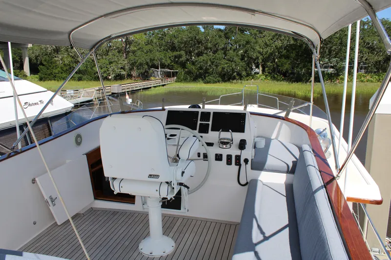 Dogfish Yacht Photos Pics 