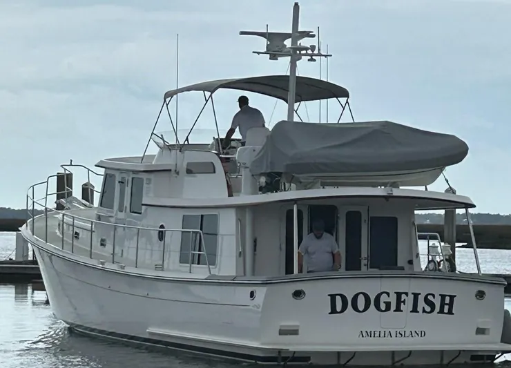 Dogfish Yacht Photos Pics 
