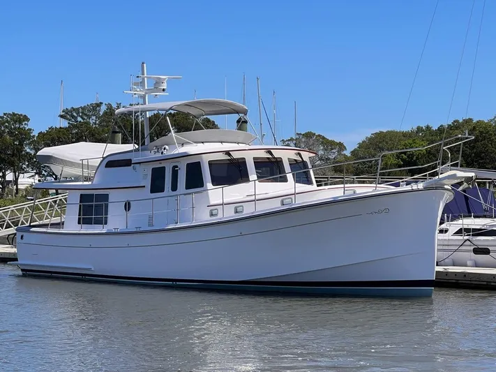 Dogfish Yacht Photos Pics 