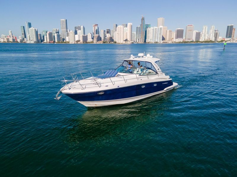 2008 Monterey 400 Sport Yacht