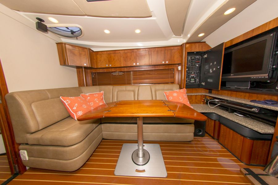 2008 Monterey 400 Sport Yacht