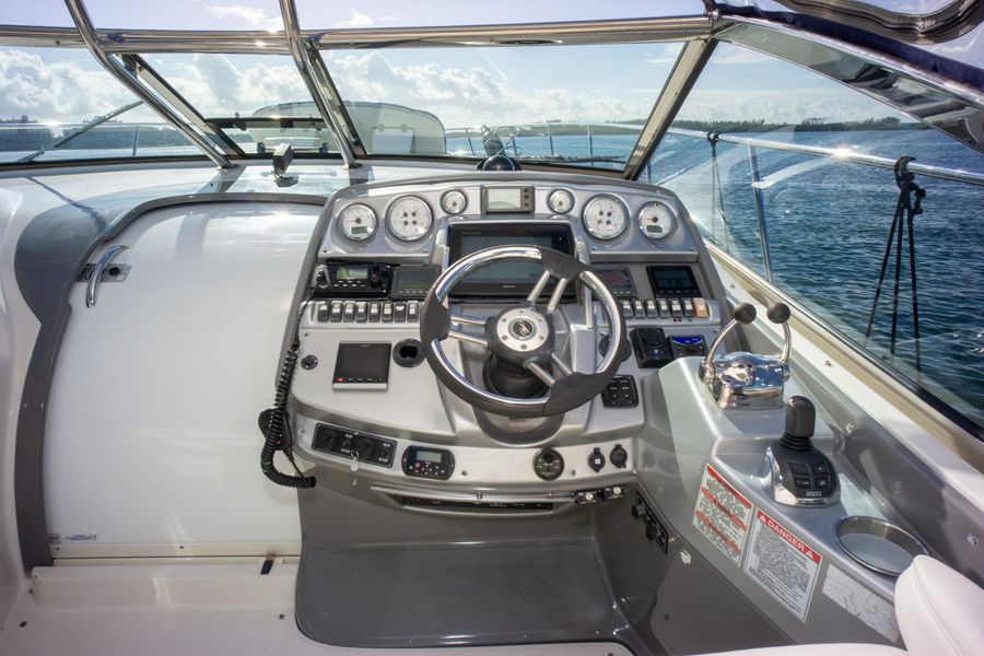 2008 Monterey 400 Sport Yacht