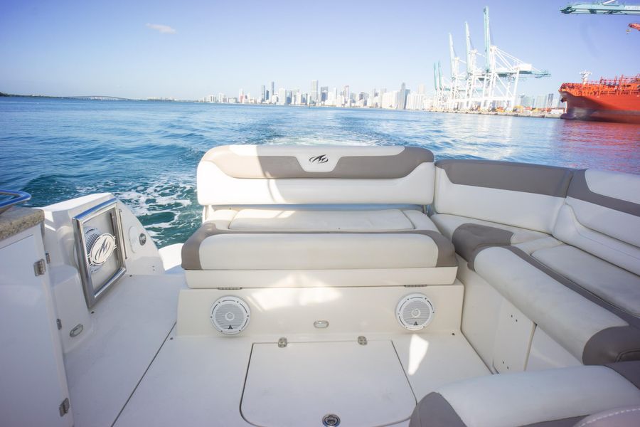 2008 Monterey 400 Sport Yacht