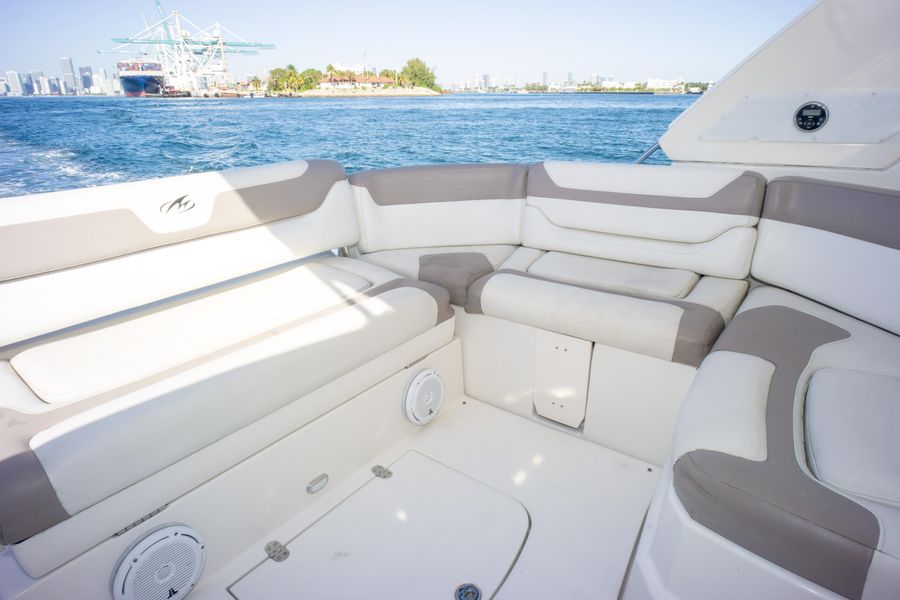 2008 Monterey 400 Sport Yacht