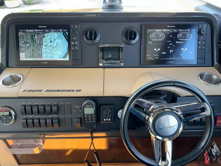 You Betcha Yacht Photos Pics Dashboard of a 2016 Sea Ray 400 Sundancer with navigation and control systems.