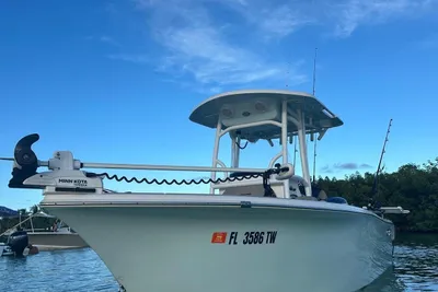 Sea Pro 222 Center Console