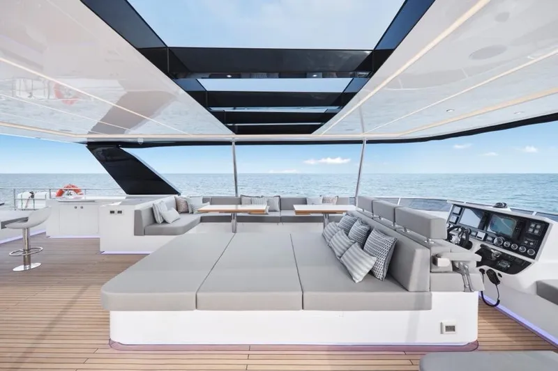 Seaview 75 Yacht Photos Pics Luxurious Heysea Seaview 75 yacht interior, 2026 model, featuring spacious seating and ocean views.