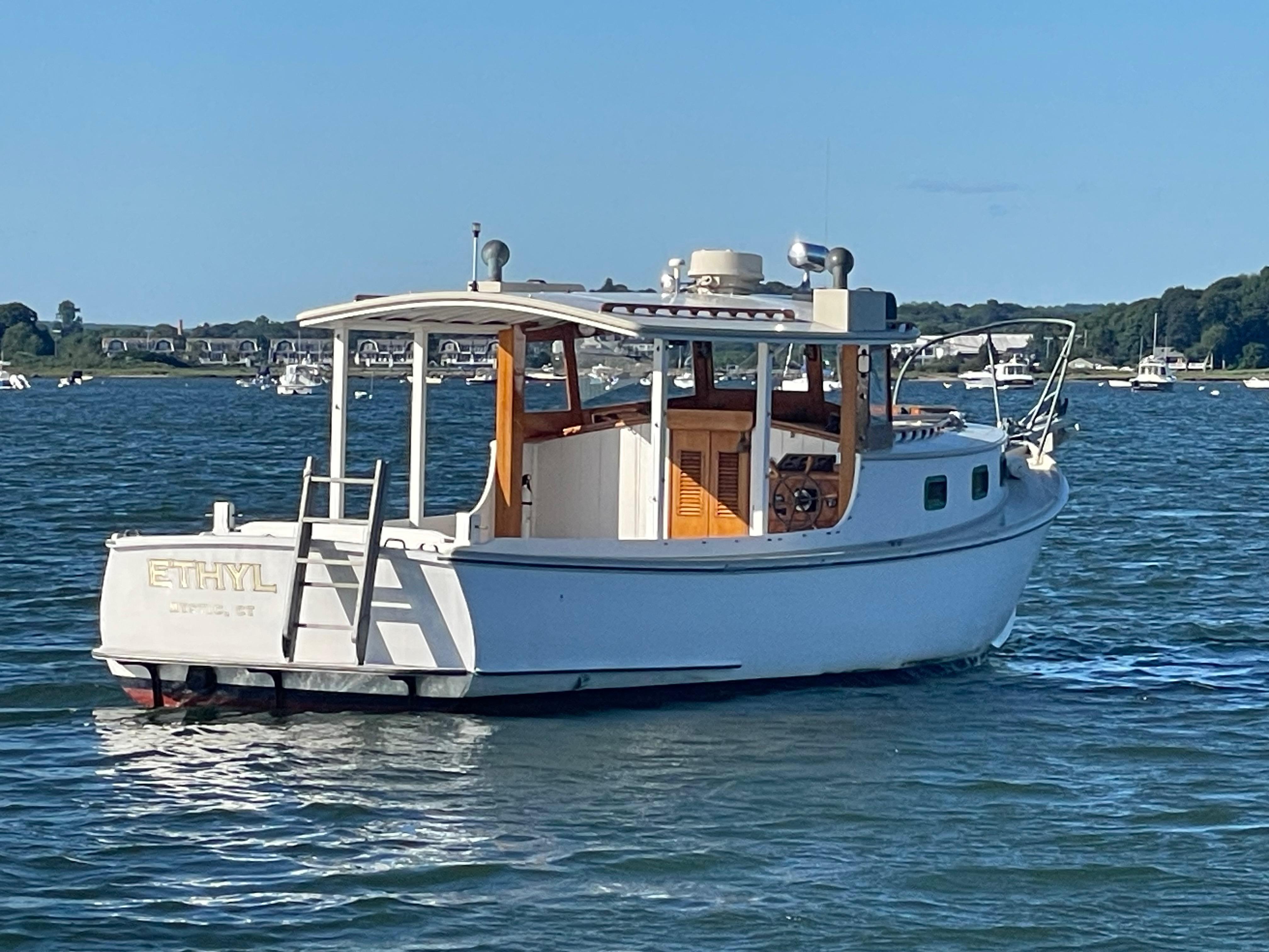 2000 Martha's Vineyard Shipyard Custom 30 Downeast Cruiser Downeast for