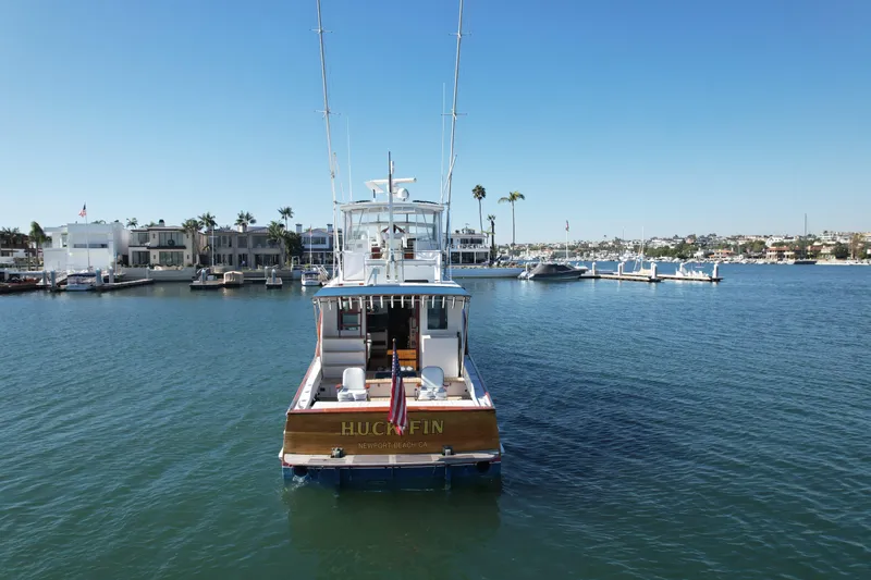 Huck Fin Yacht Photos Pics 