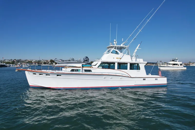 Huck Fin Yacht Photos Pics 