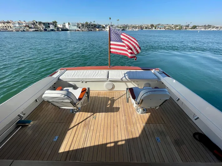 Huck Fin Yacht Photos Pics 