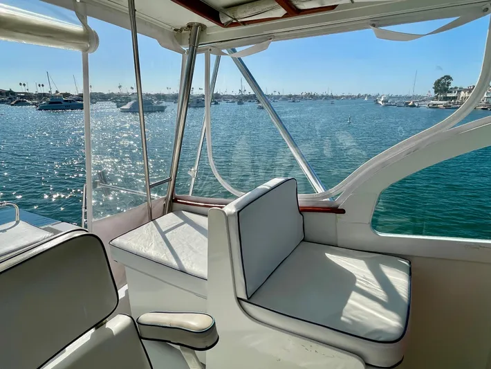 Huck Fin Yacht Photos Pics 