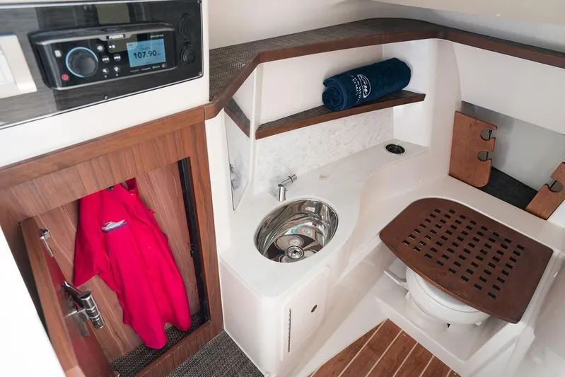  Yacht Photos Pics Interior of 2018 Grady-White Freedom 325 boat.
