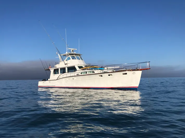Huck Fin Yacht Photos Pics 