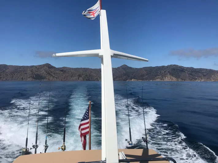 Huck Fin Yacht Photos Pics 