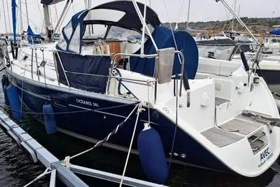 Beneteau Oceanis Clipper 381