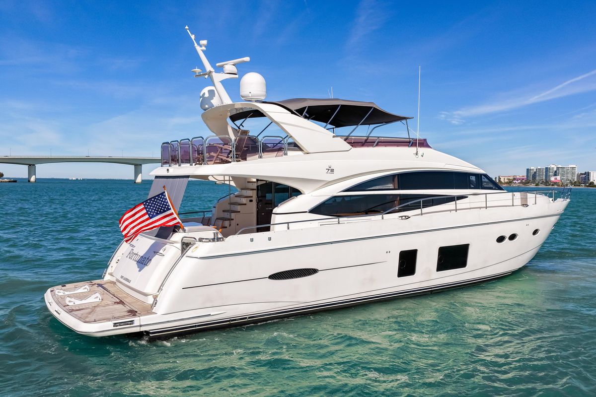 2014 Princess 72 