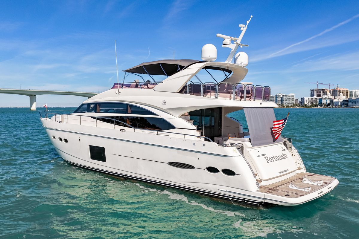 2014 Princess 72 