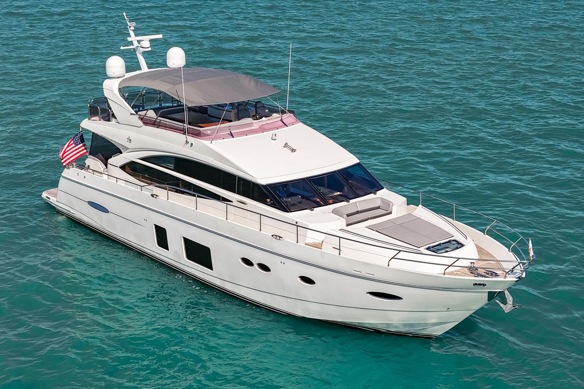 2014 Princess 72 