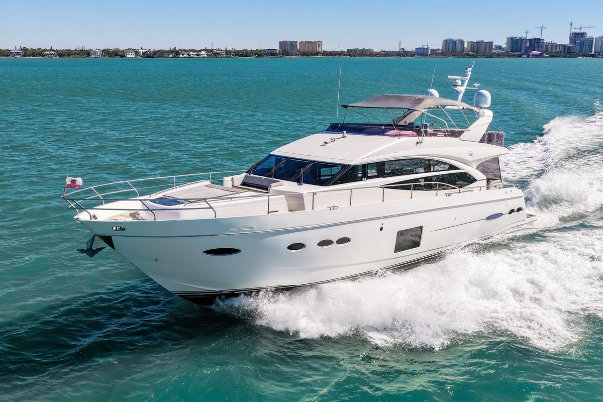 2014 Princess 72 