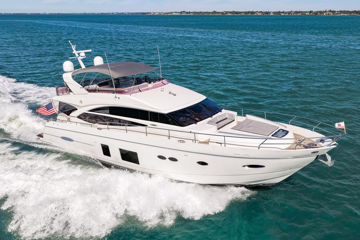 2014 Princess 72 